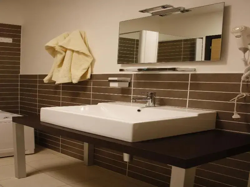 2 Bedrooms Standard Quadruple room with balcony