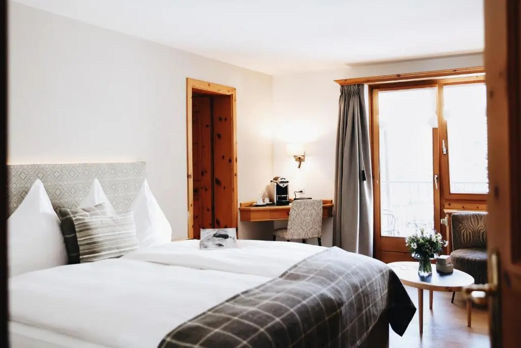 Classic Double room (full double bed)