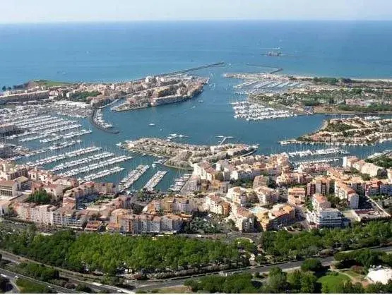 Beach & Waterfront