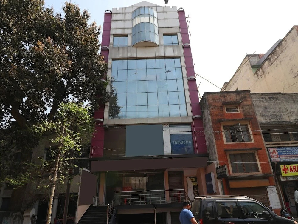 Crystal Guest House By OYO Rooms