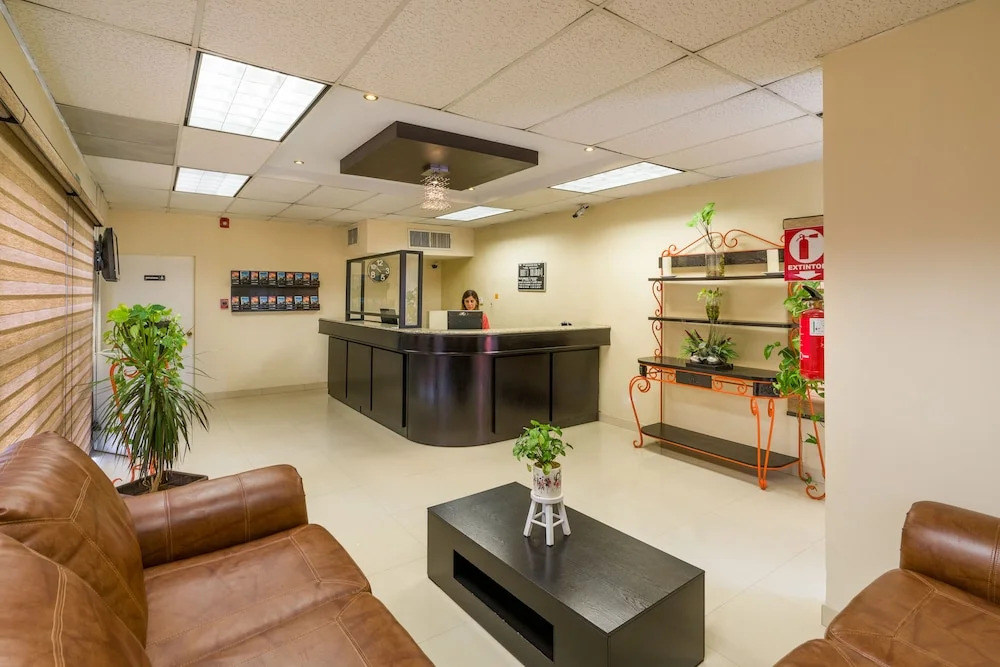 Hotel Sntenario — фото 2