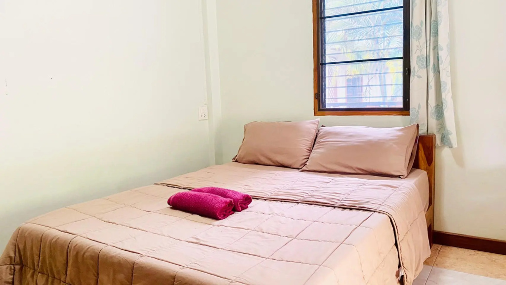 Phuphan Park Hotel - Chambres