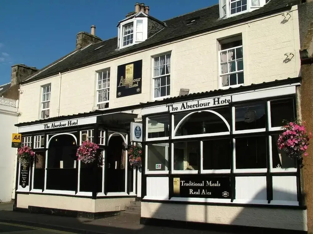 Aberdour Hotel & Stables Rooms