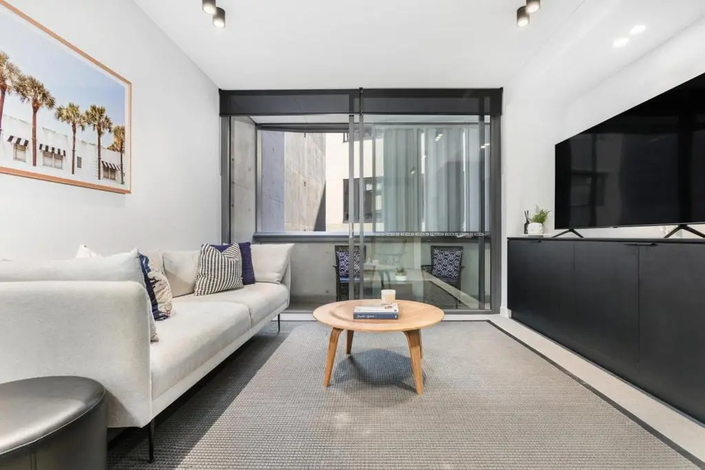 The Surry Apartments by Urban Rest