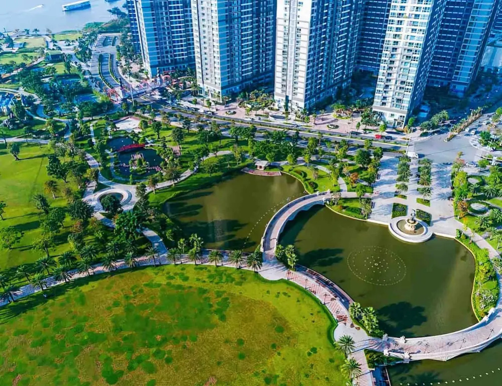 DongDong LUX APT - Vinhomes Central Park