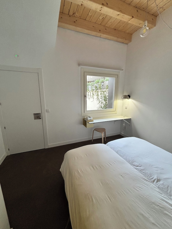 Economy Double room with courtyard view (twin beds)