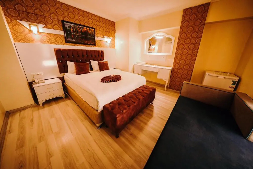 Standard Double room (full double bed)