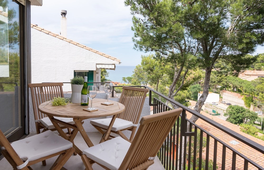 Balcony & Terrace