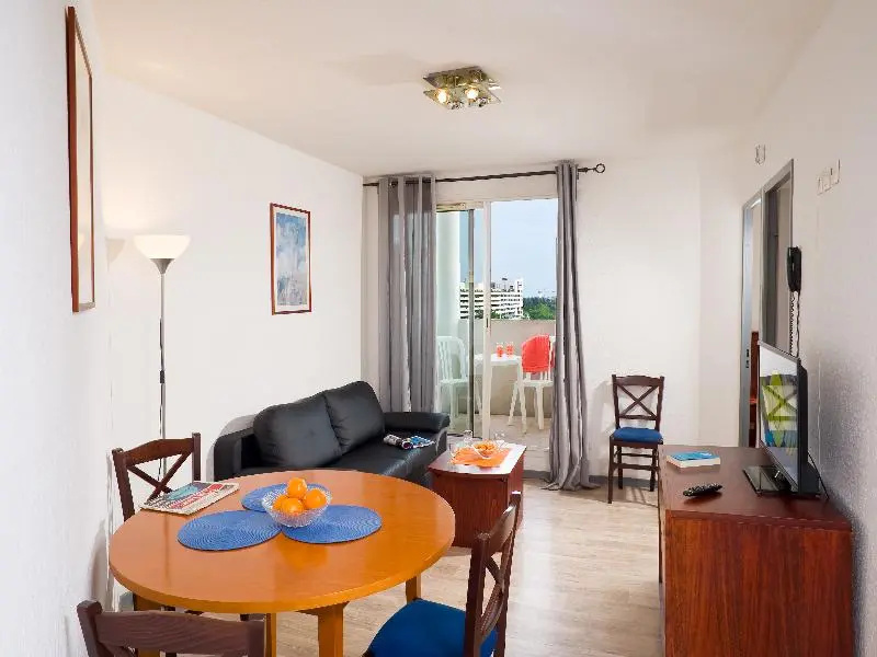 Residence  Les Consuls De La Mer - Chambres