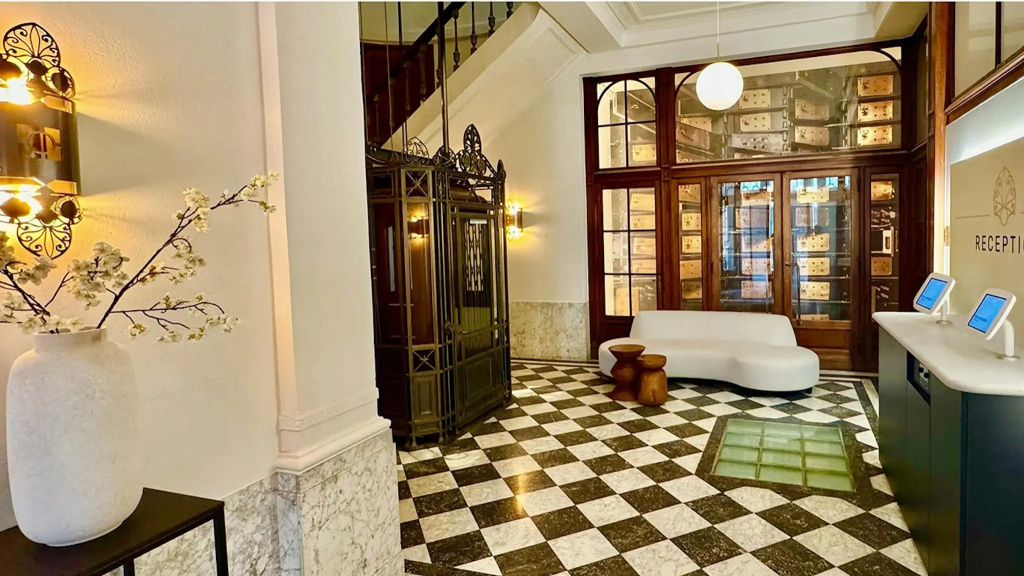 Hotel photo 2