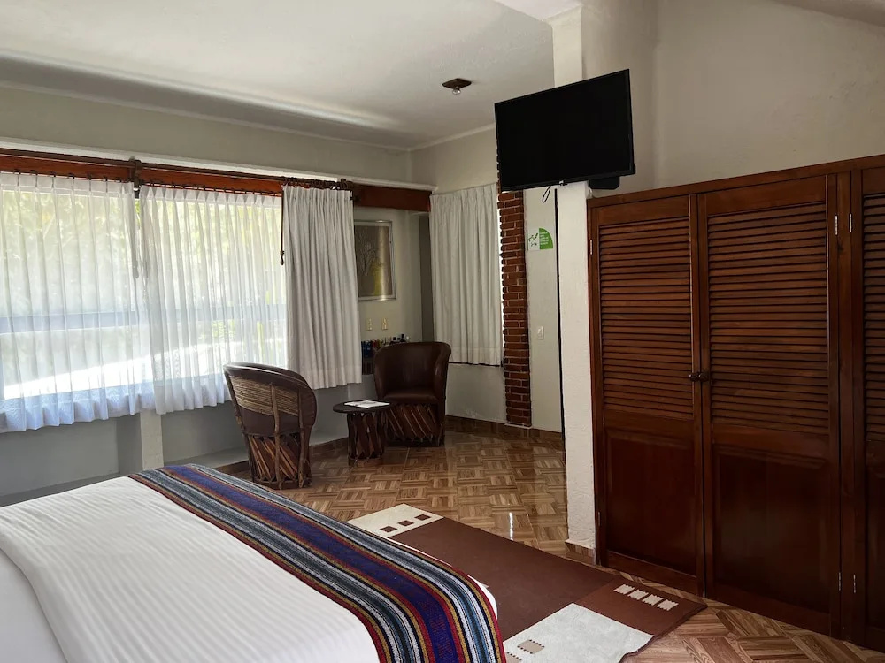 Standard Double room with garden view (full double bed)