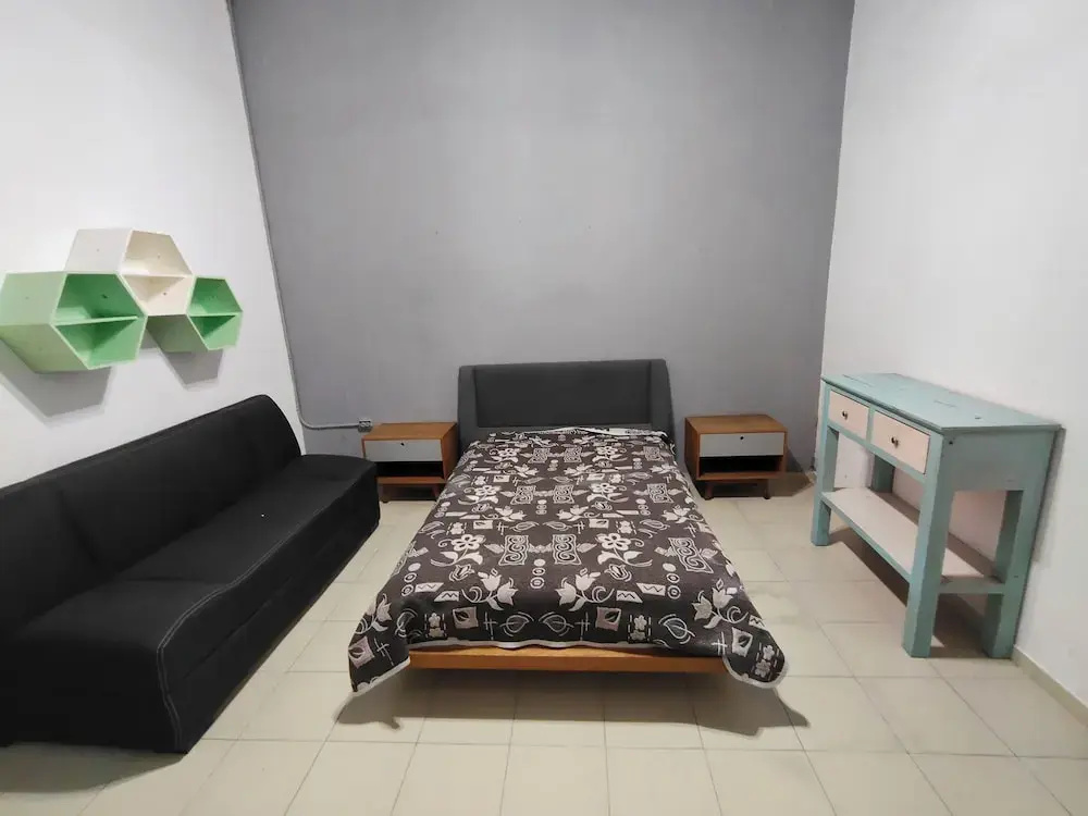 Comfort room