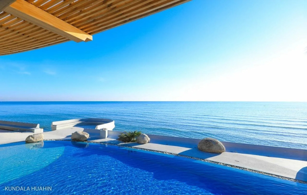 Beach & Waterfront