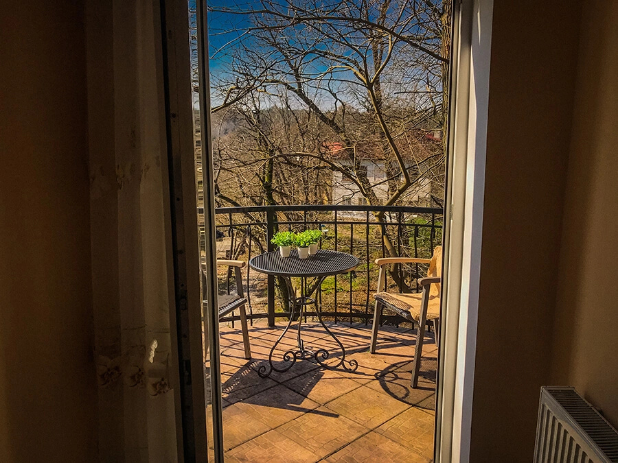 Balcony & Terrace