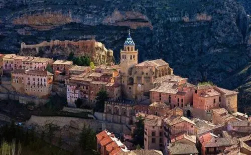 Apartamentos Los Mayos de Albarracín