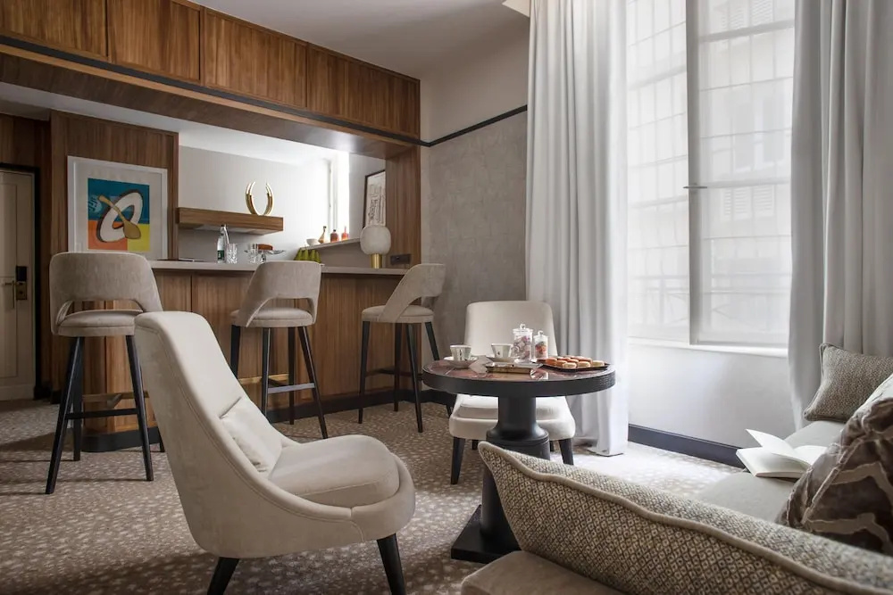 1 Bedroom Club Apartment
