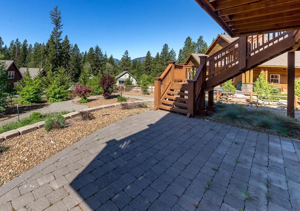 Tiger Lilly Lodge