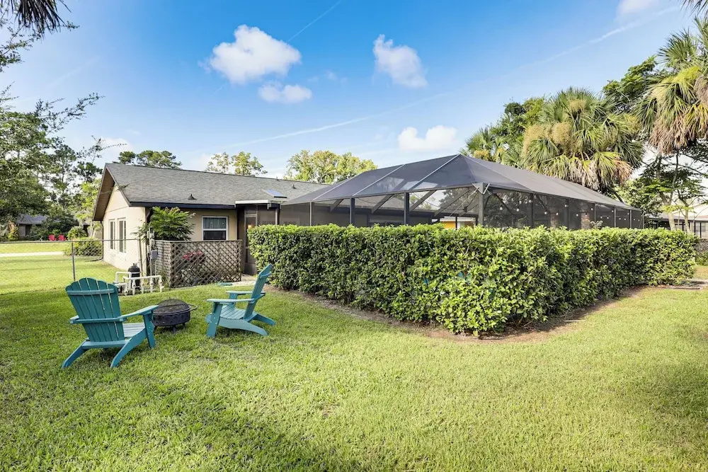 Palm Coast Escape w/ Outdoor Oasis: 6 Mi to Shore!