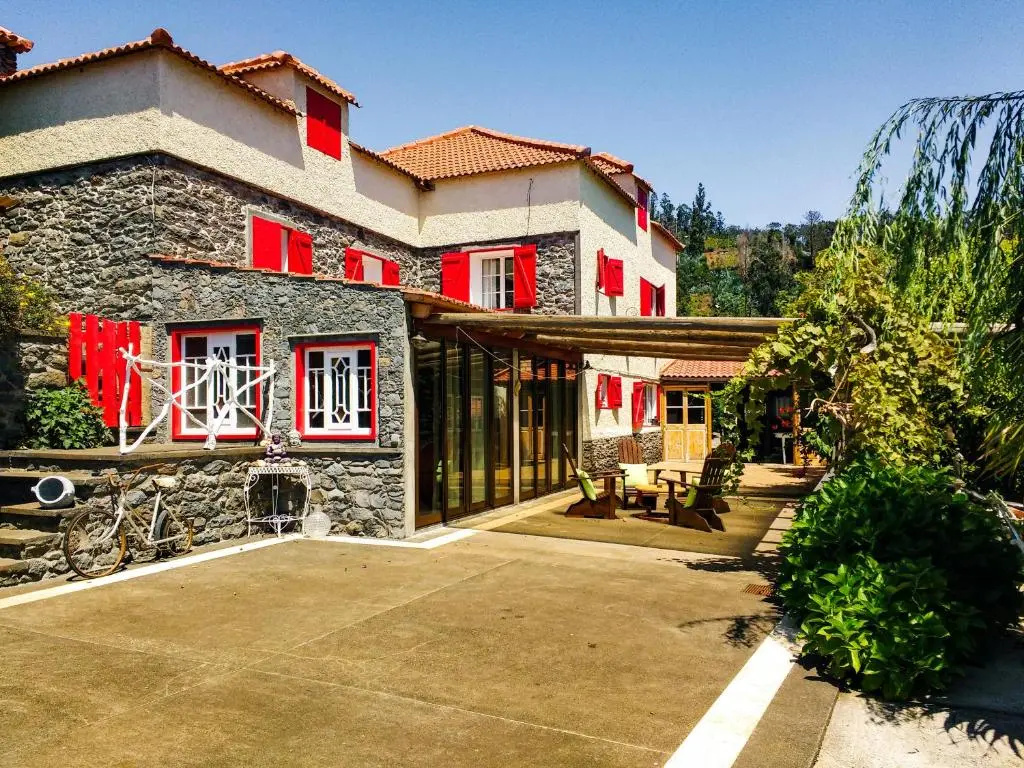 3 Bedrooms Cottage