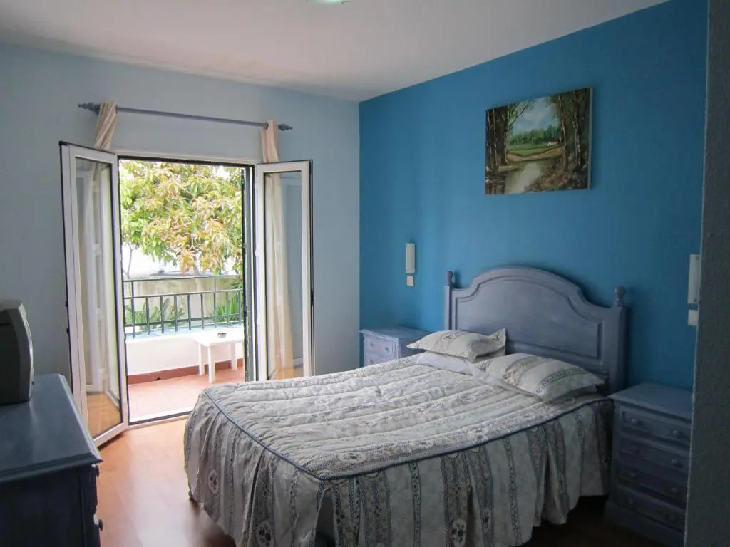 Standard Double room with balcony (full double bed)