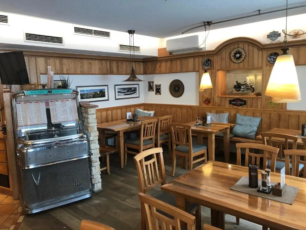 Tinschert Hotel-Restaurant-Partyservice - Général