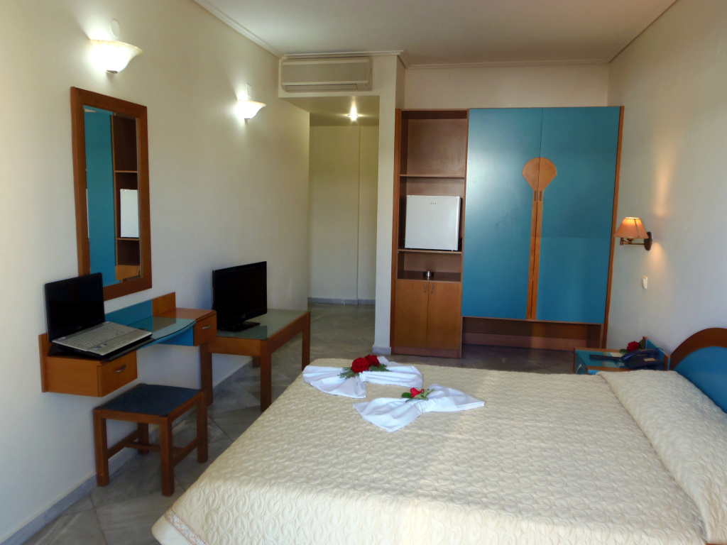 Atlantica Yakinthos, ,