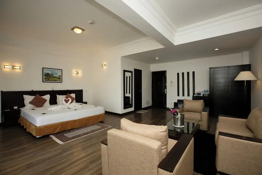 Suite with balcony