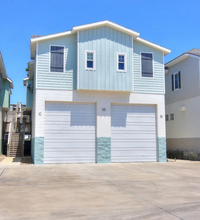 The Black Pearl 2 Bedrooms 2 Bathrooms Condo