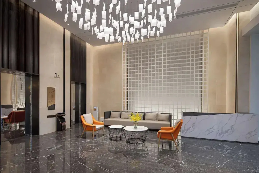 Lobby & Reception