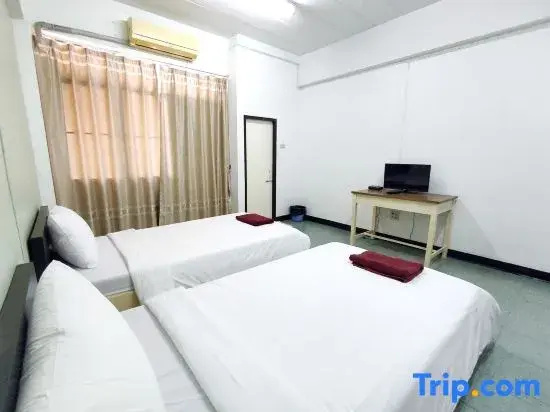 Standard Double room (twin beds)