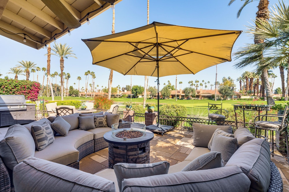 11 Mi to Coachella: Palm Desert Gem w/ Pool Access