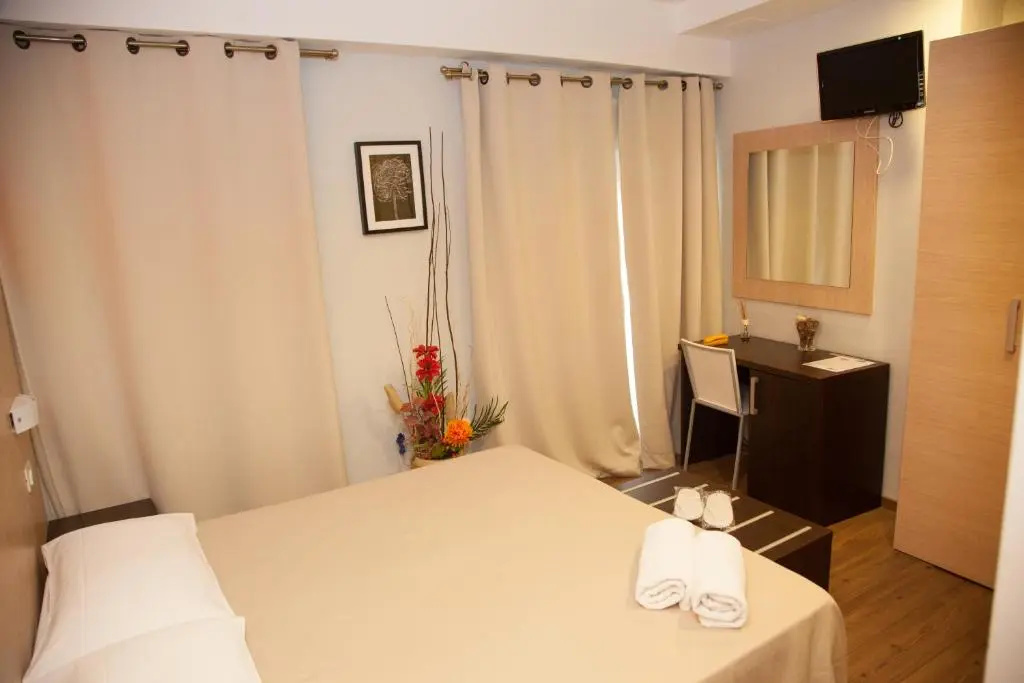 Standard Double room (full double bed)