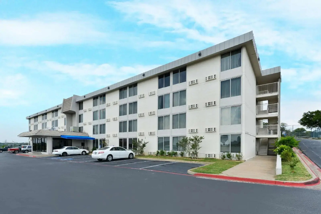 Motel 6 Fort Worth, TX - Downtown East