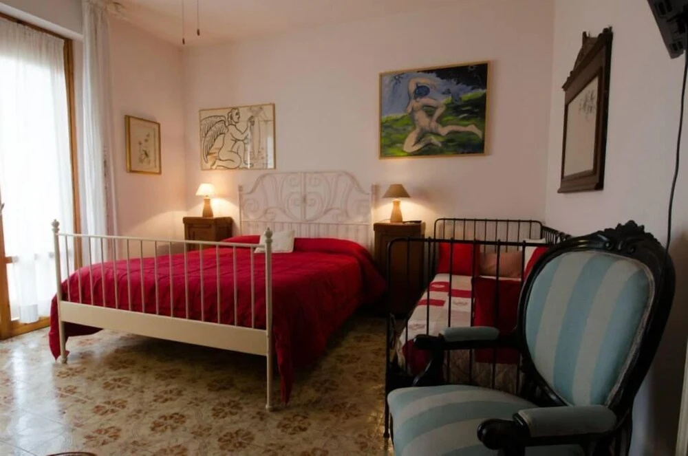 Standard Triple room with balcony