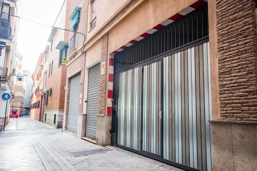 QH Granada Centro Rejas