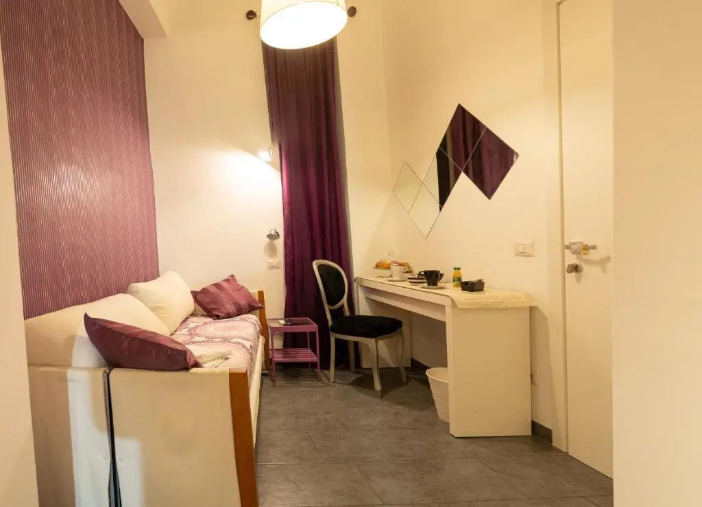 Economy room