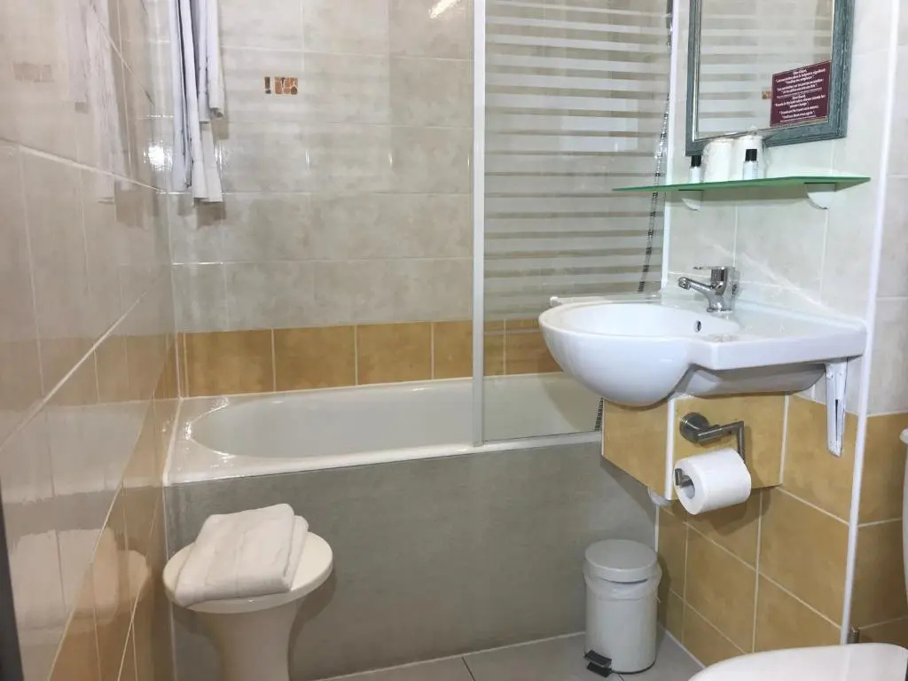 Economy Double room (full double bed)