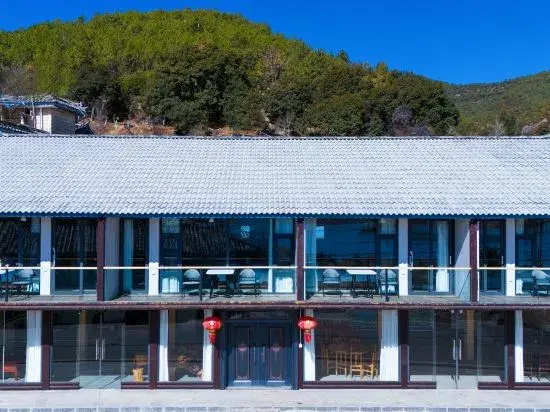 Yiwan Huqi Homestay in Lugu Lake