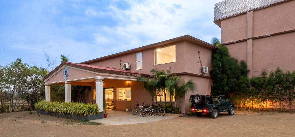 Goldmark resort churna in satpura national park