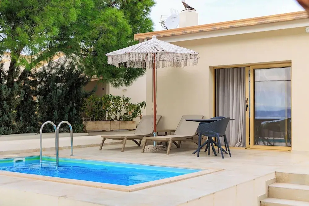 Superior Double room with sea view (full double bed)