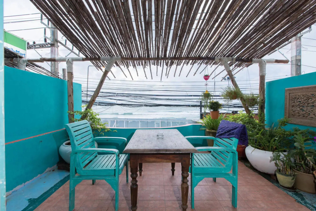 Barefoot Hotel Kalim Beach Front - Général