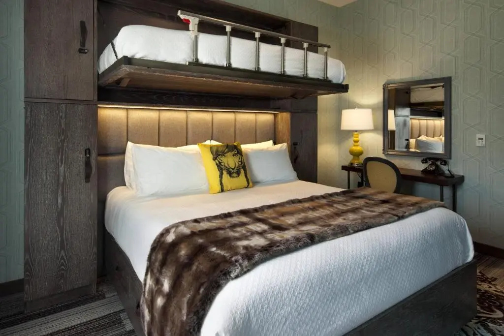 Moxy Santa Barbara - Chambres