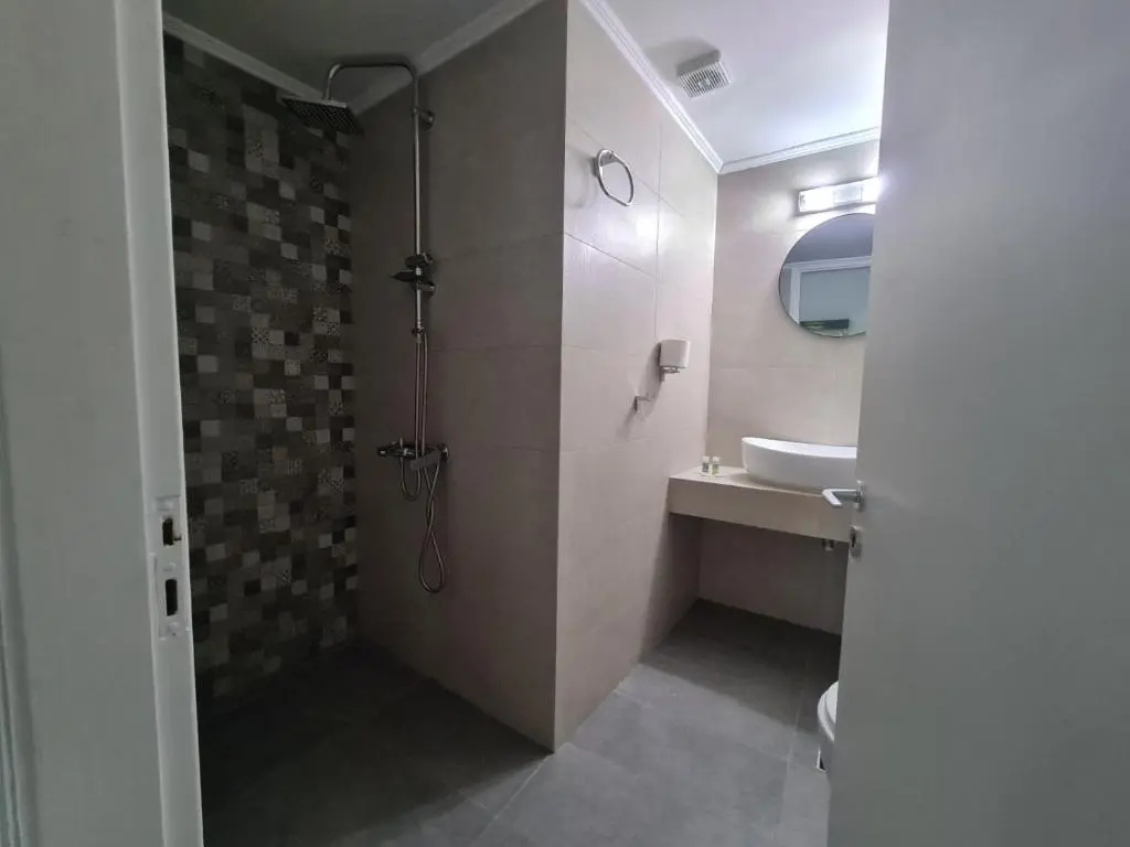 Economy room