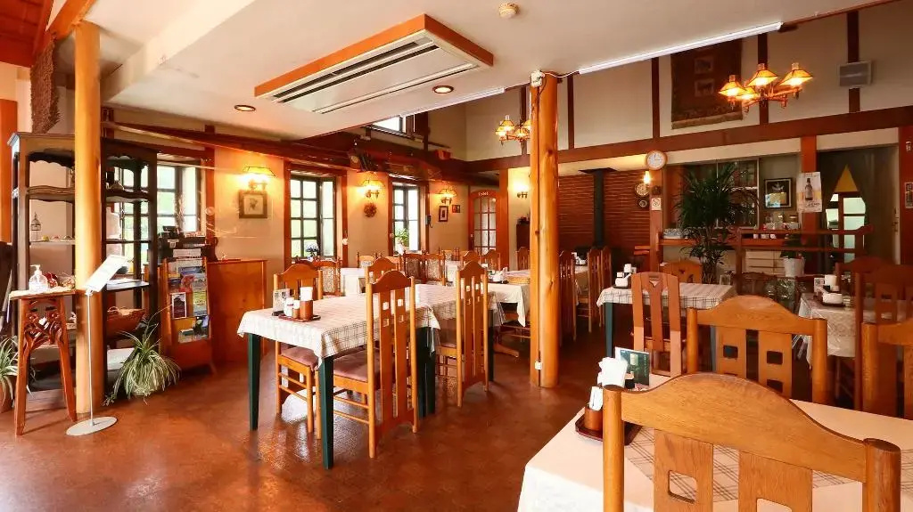 Hotel & Restaurant Yesterday - Général
