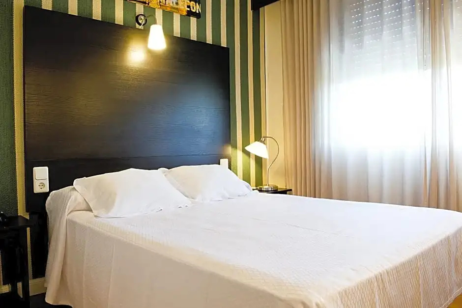 HRC Hotel - Chambres