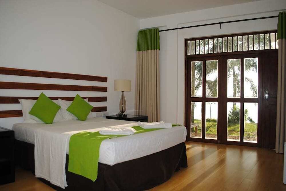 Lake Wind Hotel