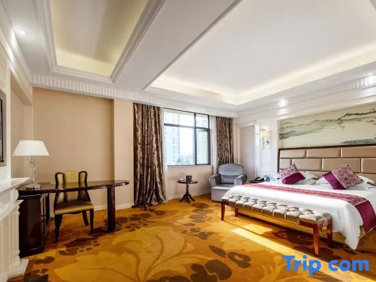 Superior Double room (full double bed)