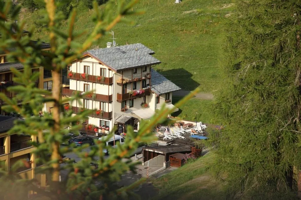 Hotel photo 2