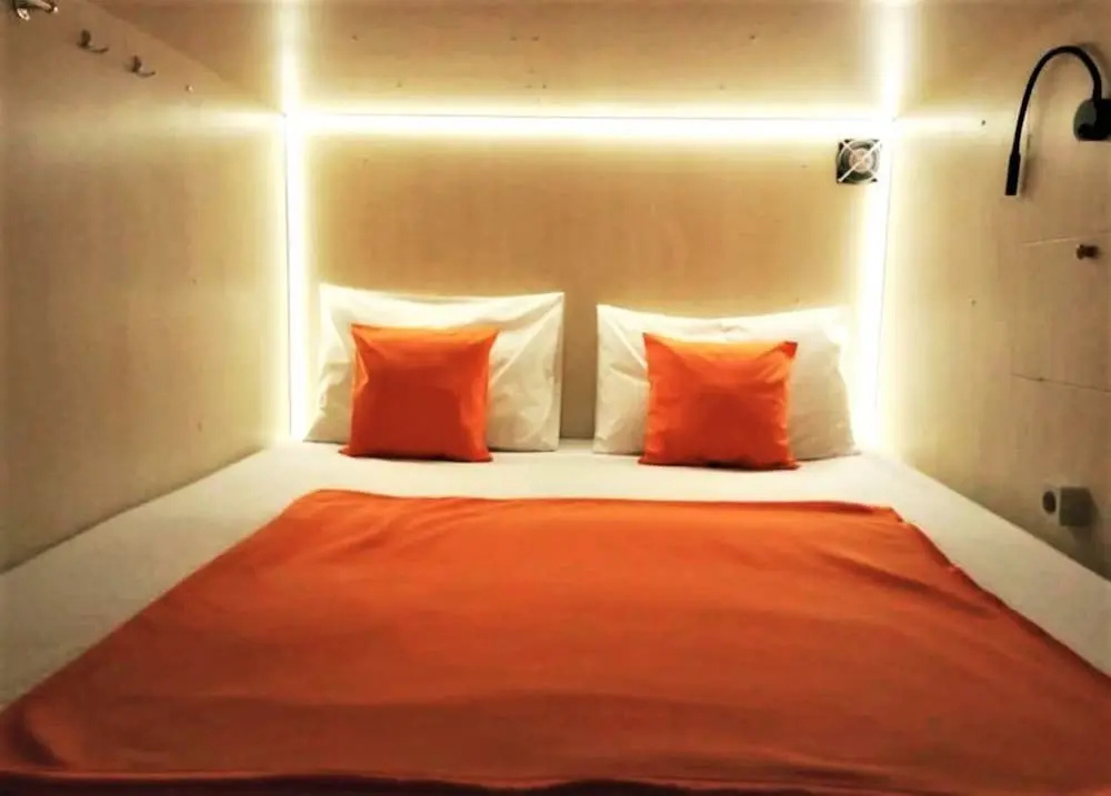 Bed in Dorm (full double bed)