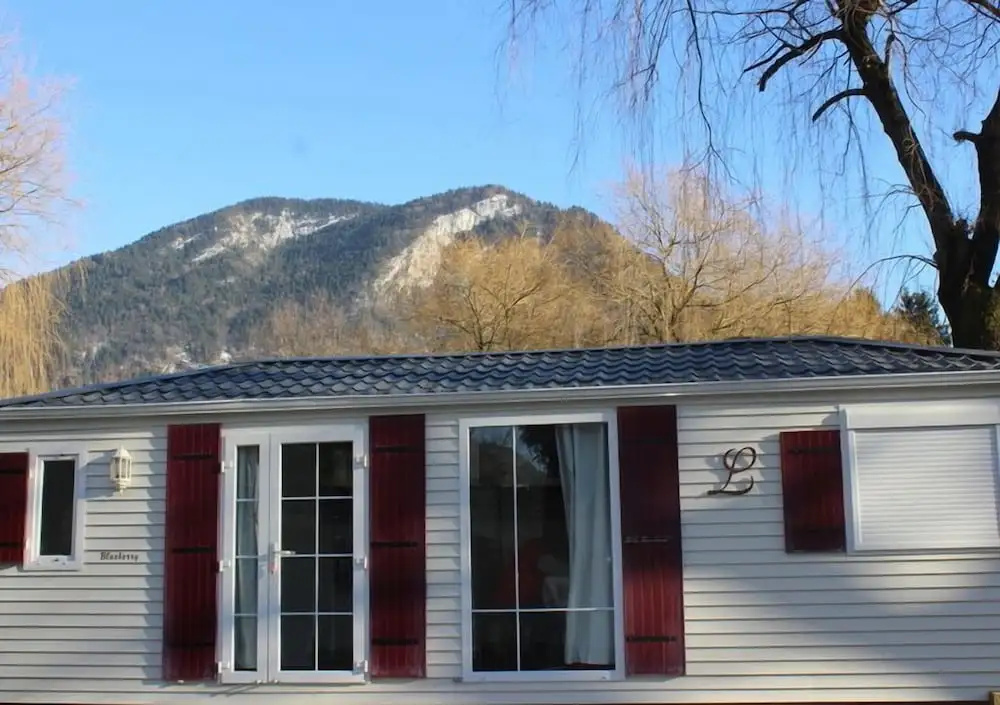Voir la photo 1 — Camping Corbaz
